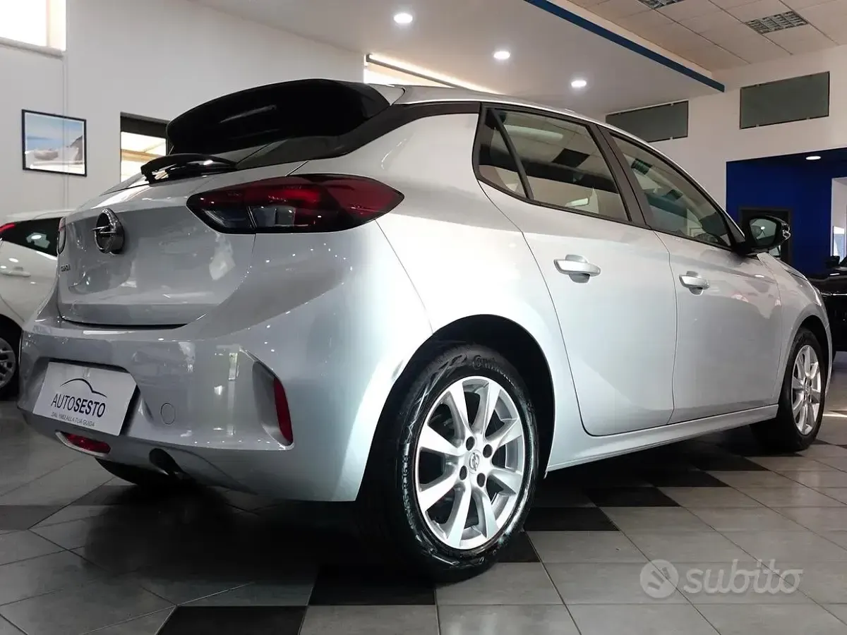 Usata Opel Corsa Edition 75 CV (55 kW) 2022 Grigio Utilitaria