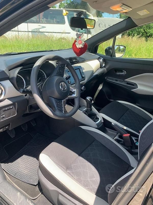 Usata Nissan Micra 90 CV (66 kW) 2018 Nero Utilitaria