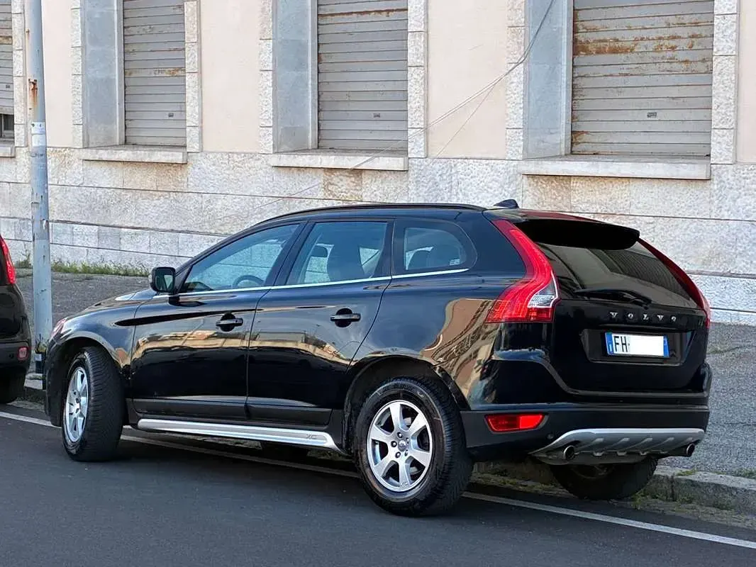 Usata Volvo XC60 232 CV (170 kW) 2012 Nero SUV