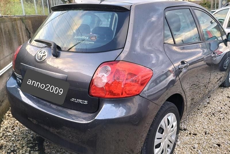 Usata Toyota Auris 2009 Grigio Utilitaria