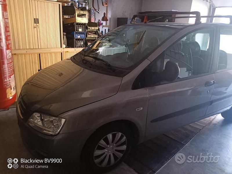 Usata Fiat Multipla 120 CV (88 kW) 2006 Marrone Monovolume