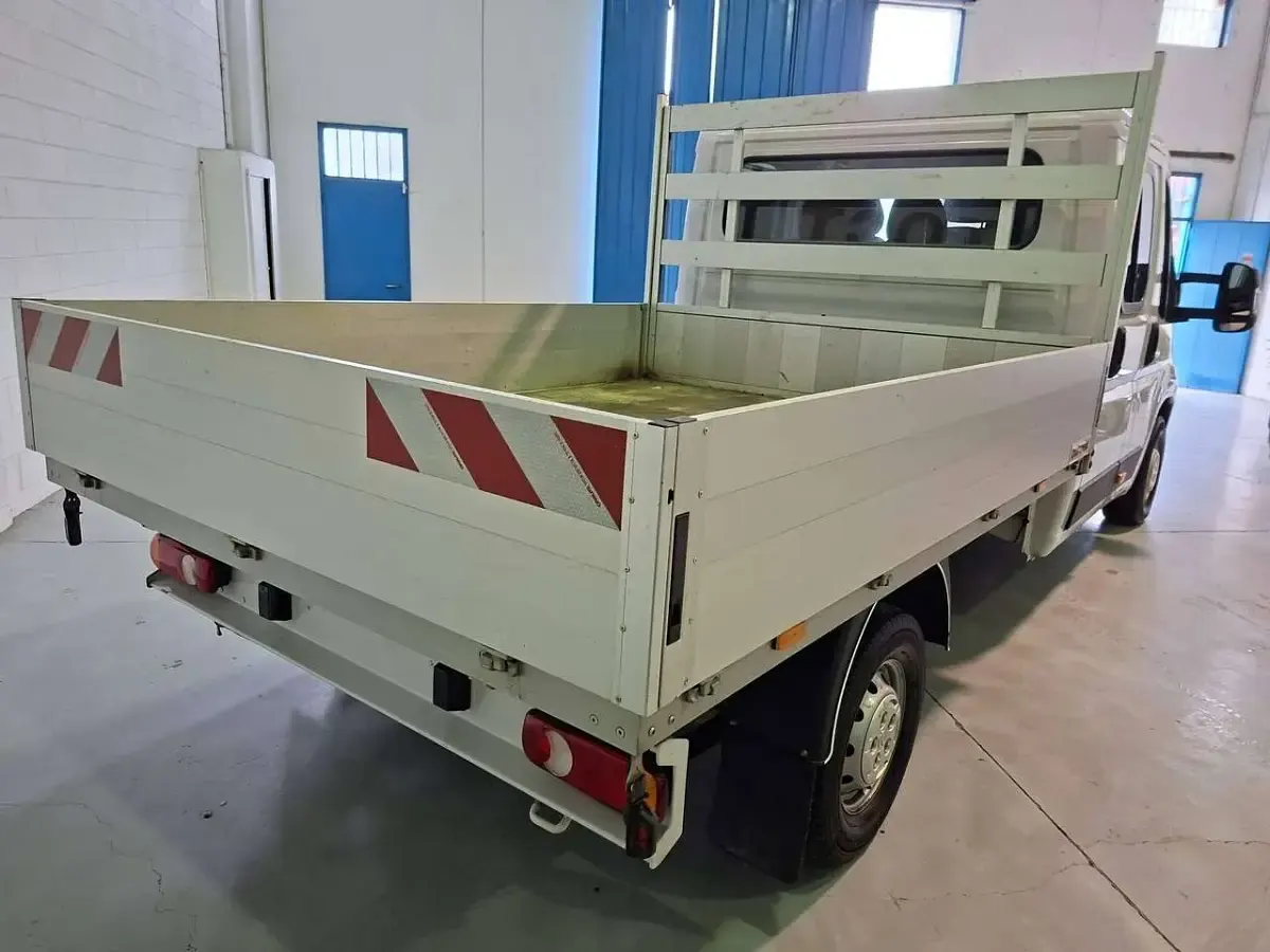 Usata Opel Movano 140 CV (102 kW) 2024 Bianco Furgone