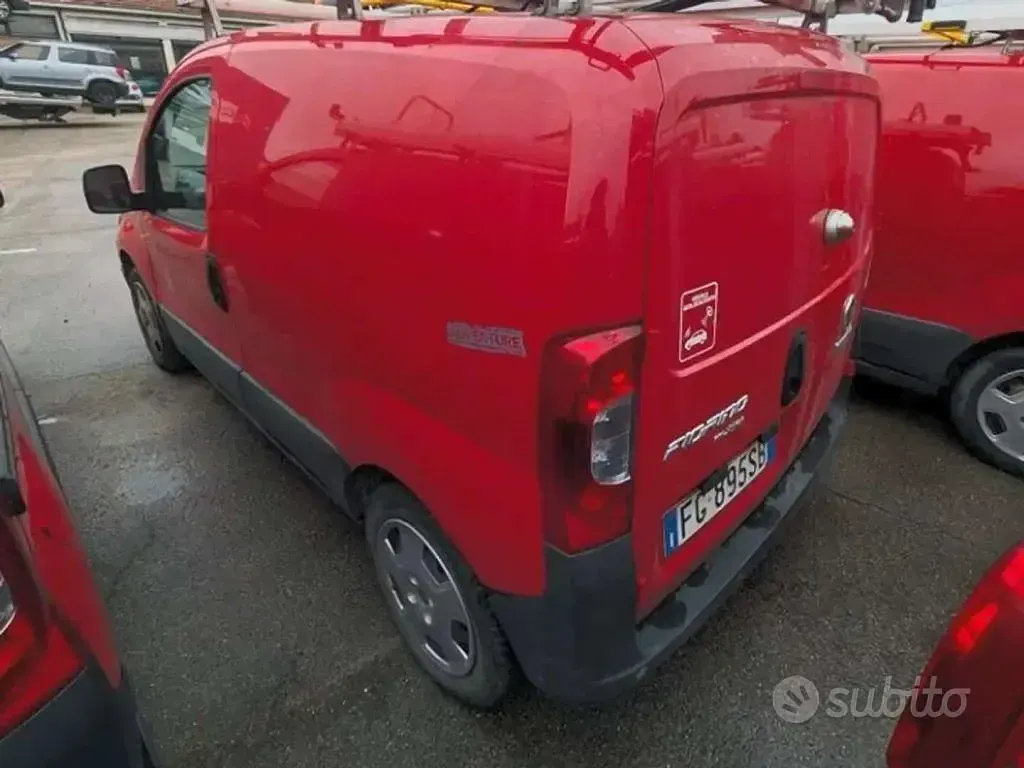 Usata Fiat Fiorino 95 CV (69 kW) 2015 Rosso Monovolume