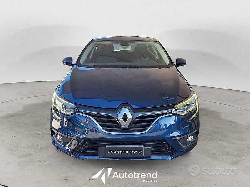 Usata Renault Mégane IV Business 95 CV (69 kW) 2019 Blu Berlina
