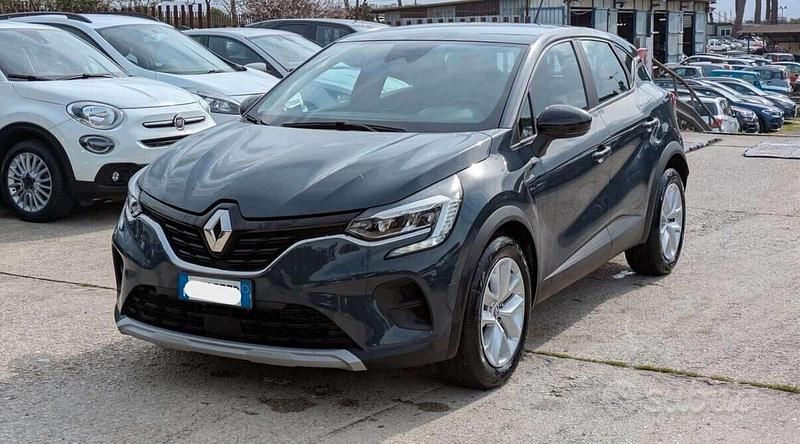 Usata Renault Captur Equilibre 91 CV (66 kW) 2023 Blu SUV