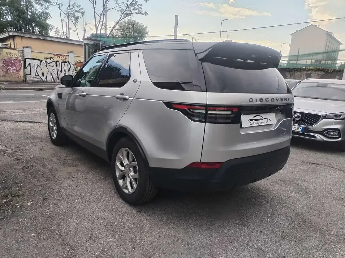 Usata Land Rover Discovery 5 S 241 CV (177 kW) 2019 Argento SUV