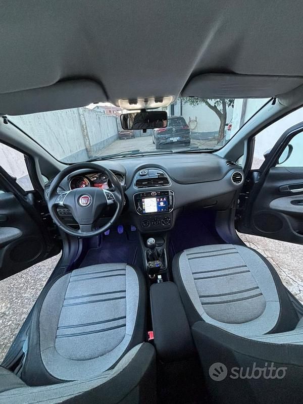 Usata Fiat Punto Evo 90 CV (66 kW) 2010 Grigio Utilitaria