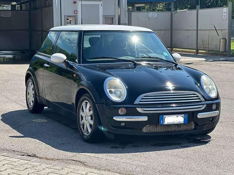 Nero Usata 2004 Mini Cooper Due volumi | 1500 € (Super prezzo) - Immagine 1/4