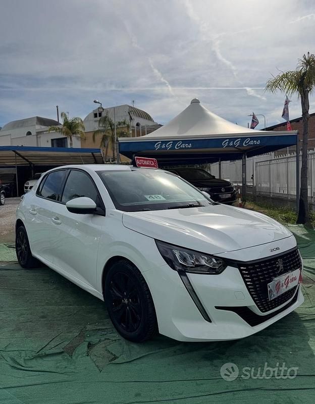 Usata Peugeot 208 Allure 101 CV (74 kW) 2021 Bianco Utilitaria