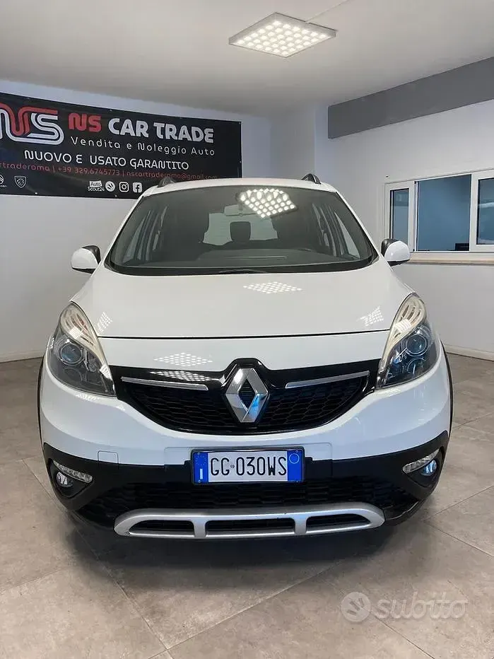 Usata Renault Scénic III 110 CV (80 kW) 2013 Bianco Monovolume