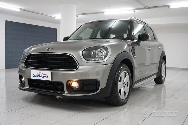Grigio Usata 2019 Mini Cooper D Countryman Business SUV | 20.900 € (Buon prezzo) - Immagine 1/4