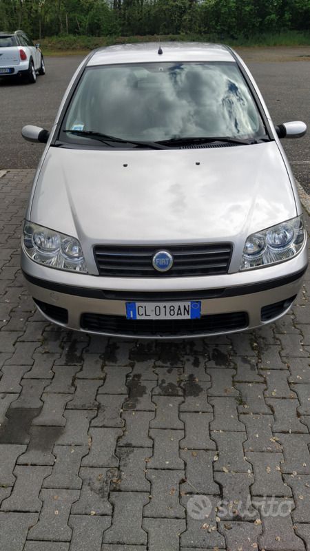 Usata Fiat Punto 80 CV (58 kW) 2003 Grigio Utilitaria