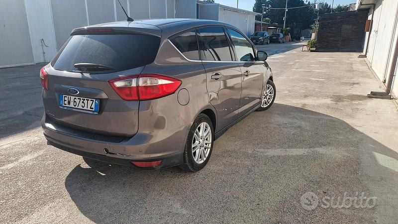 Usata 2014 Ford C-MAX Titanium Monovolume | 3800 € (Super prezzo) - Immagine 1/4