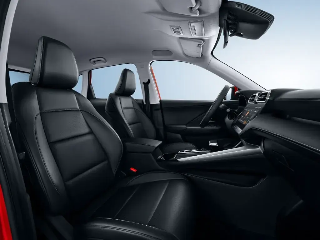 Nuova MG ZS Luxury 197 CV (144 kW) 2026 British green SUV