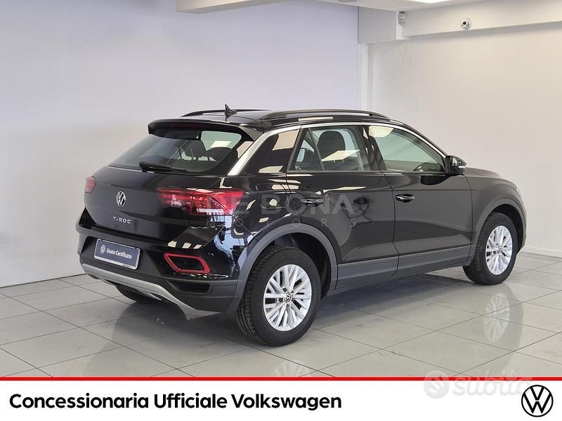 Usata VW T-Roc Life 150 CV (110 kW) 2024 Nero SUV