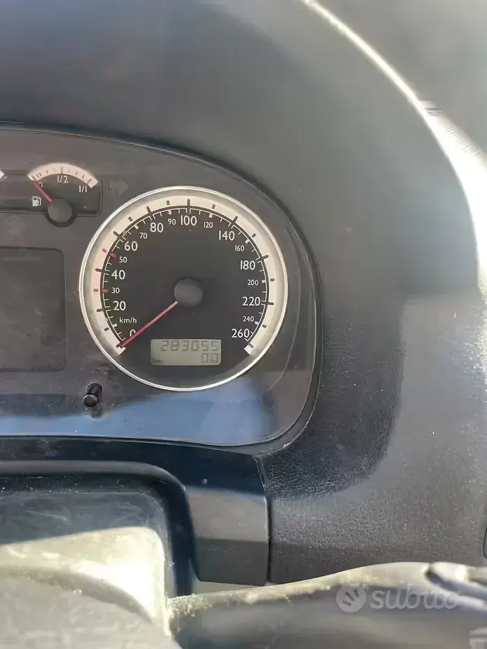 Usata VW Bora 101 CV (74 kW) 2005 Berlina