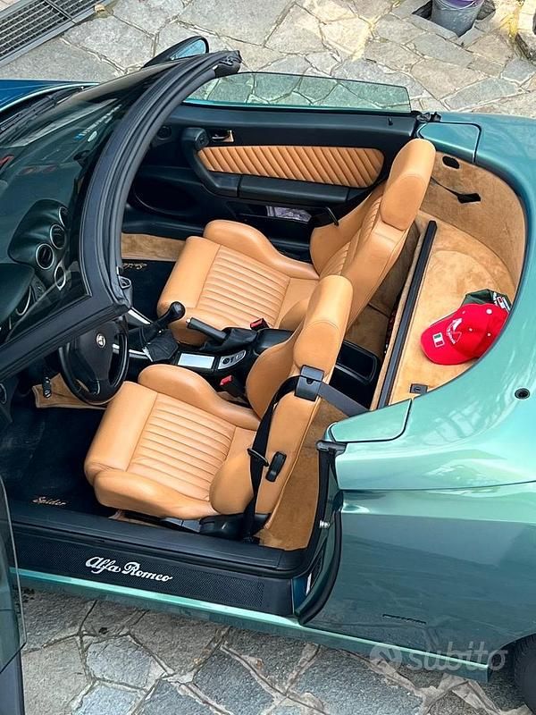 Verde Usata 1998 Alfa Romeo Spider Cabrio | 15.000 € (Molto cara) - Immagine 1/4