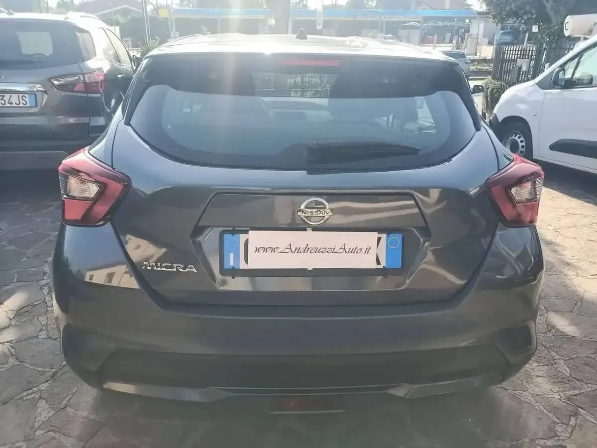 Usata Nissan Micra Acenta 92 CV (67 kW) 2022 Grigio Utilitaria