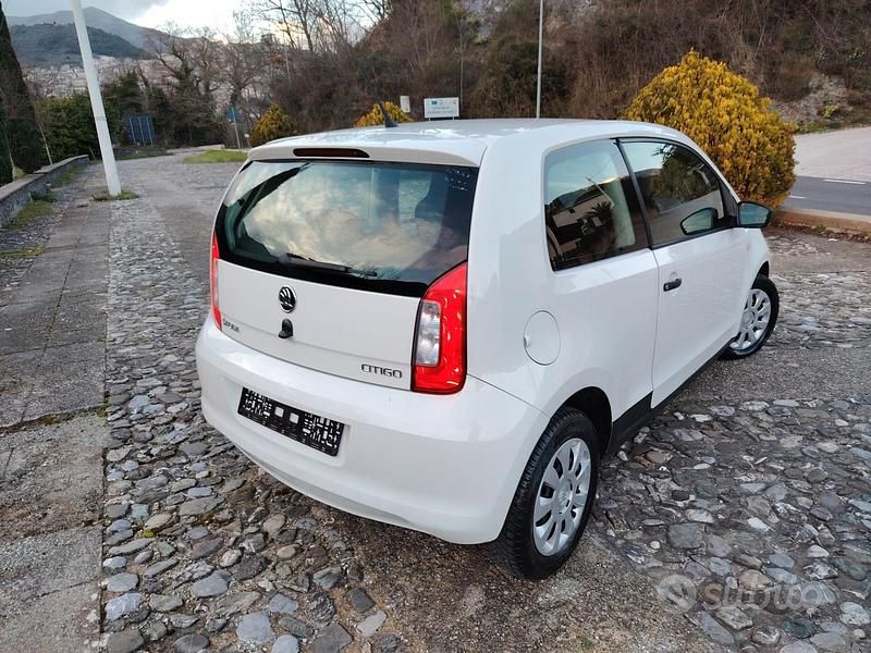 Usata Skoda Citigo Active 59 CV (43 kW) 2019 Bianco Utilitaria