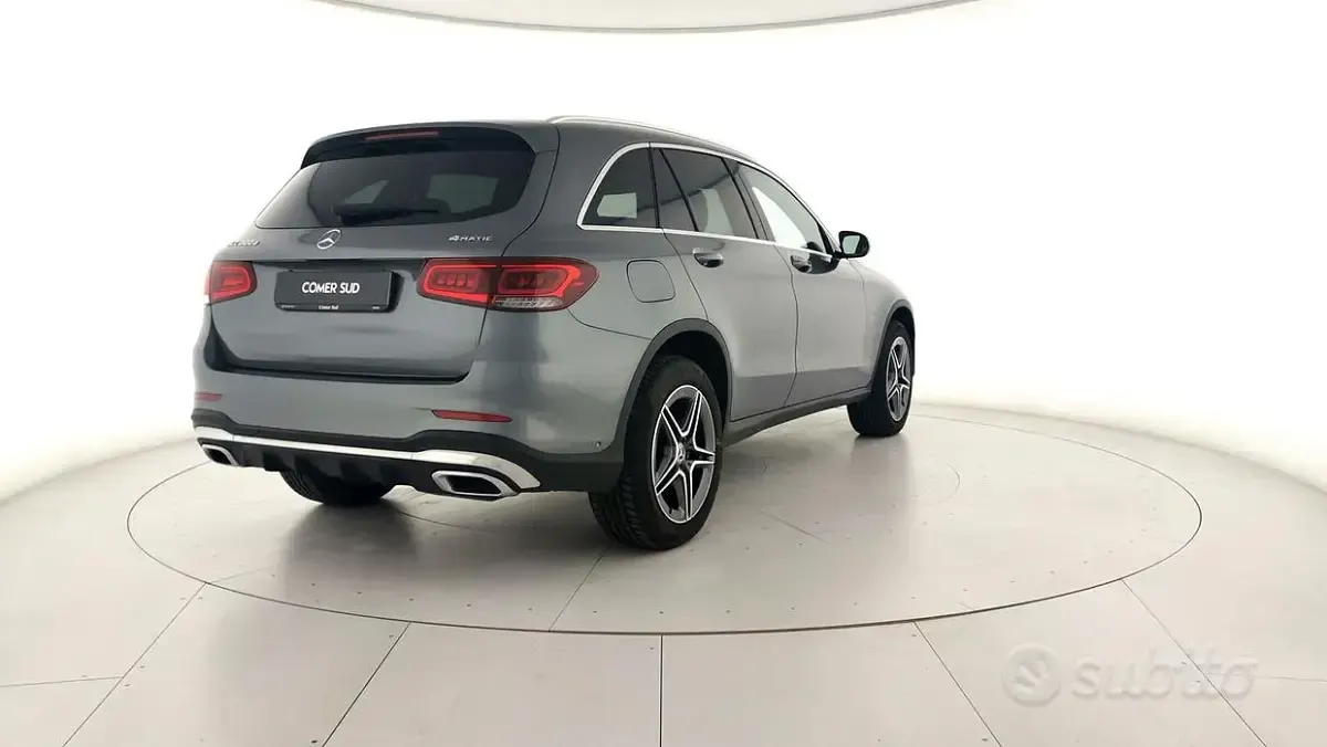 Usata Mercedes GLC200 Premium 163 CV (119 kW) 2022 Grigio SUV