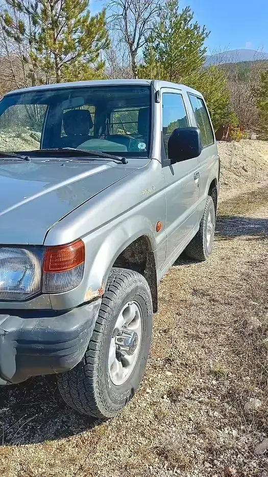Usata Mitsubishi Pajero 100 CV (73 kW) 1987 Grigio SUV
