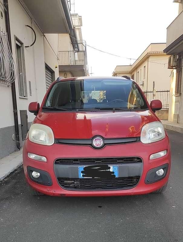 Usata Fiat Panda Lounge 75 CV (55 kW) 2014 Utilitaria