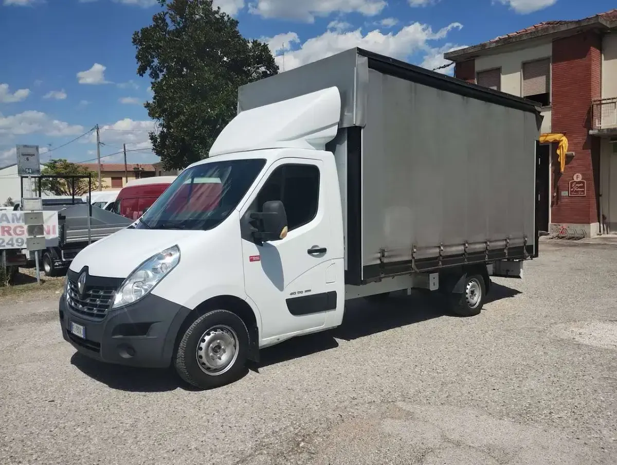 Usata Renault Master 114 CV (83 kW) 2018 Bianco Furgone