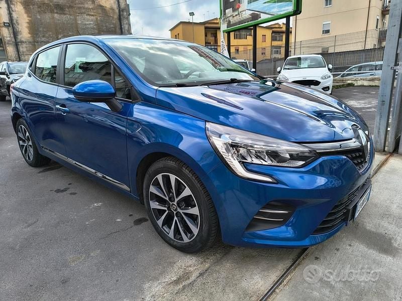 Usata Renault Clio V 85 CV (62 kW) 2020 Blu Berlina