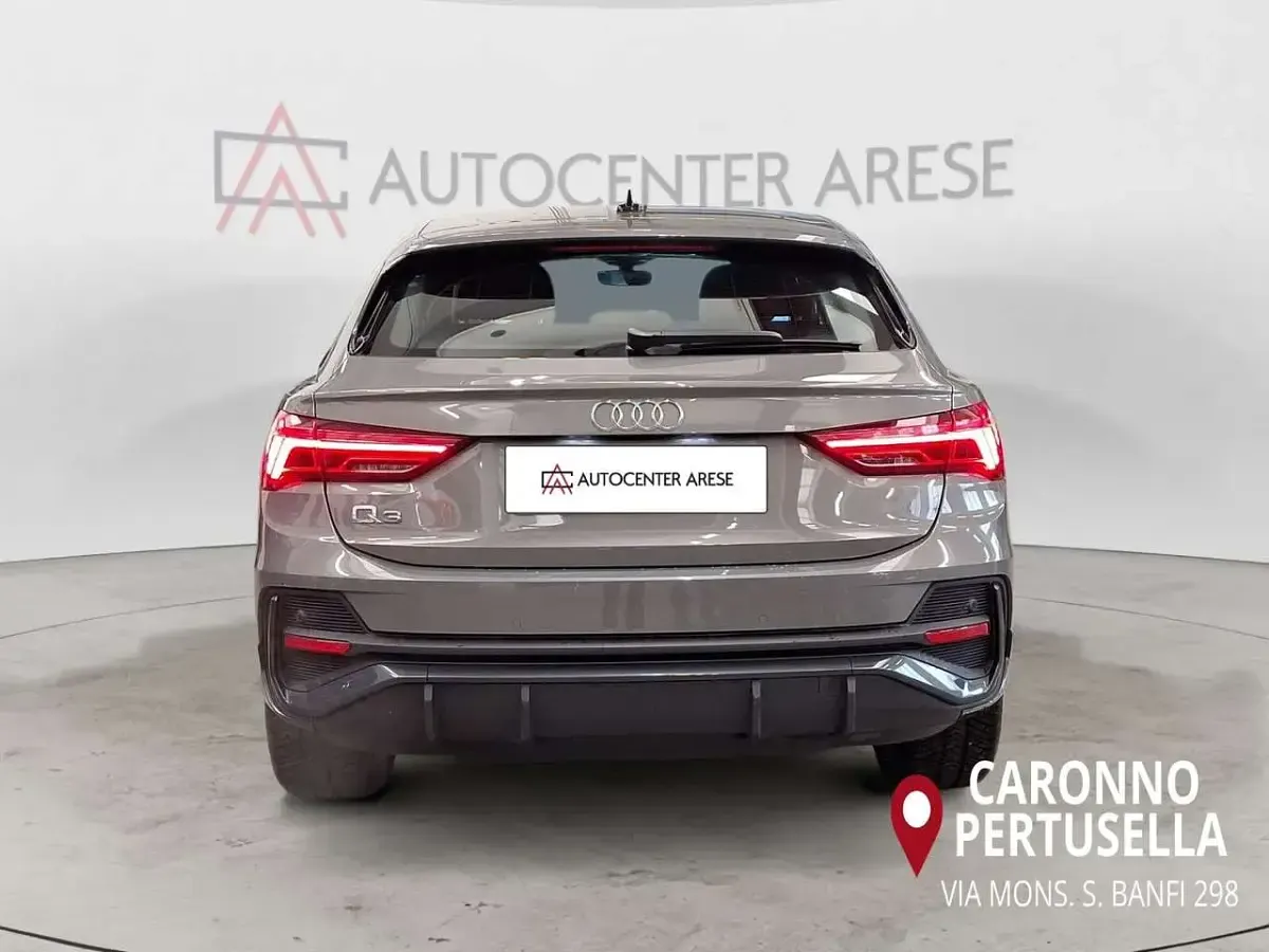 Usata Audi Q3 Business Plus 150 CV (110 kW) 2021 Grigio SUV