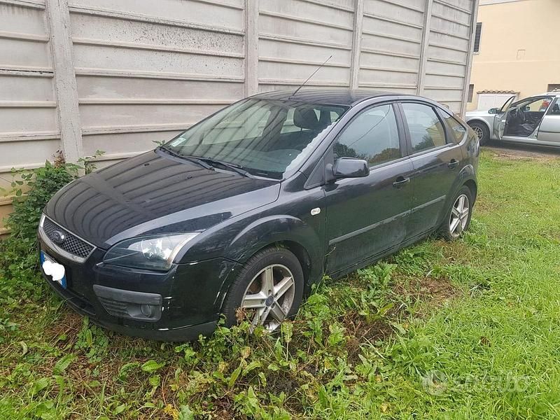 Usata Ford Focus 90 CV (66 kW) 2007 Nero Berlina