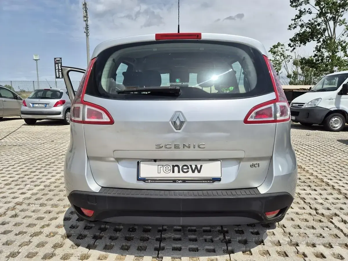 Usata Renault Scenic E-Tech 106 CV (77 kW) 2009 Grigio Monovolume