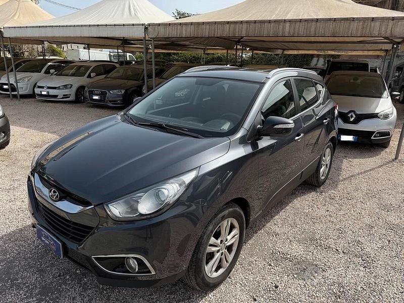 Grigio Usata 2011 Hyundai ix35 Comfort SUV | 9500 € (Molto cara) - Immagine 1/4