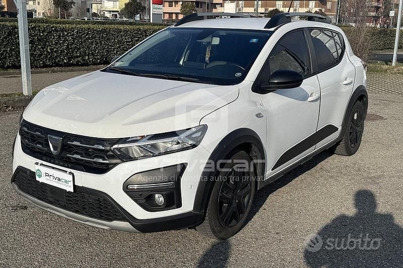 Usata Dacia Sandero Essentiel 101 CV (74 kW) 2022 Bianco Utilitaria