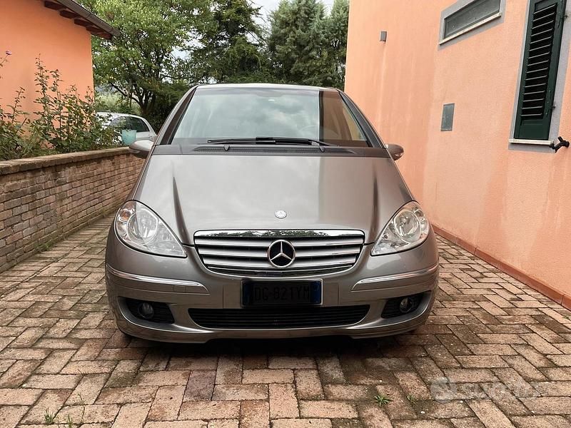 Usata Mercedes A150 95 CV (69 kW) 2007 Grigio Monovolume