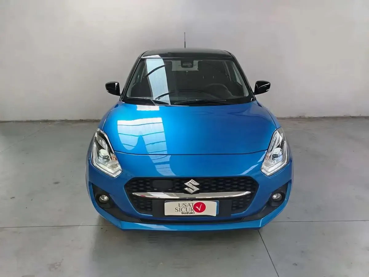 Usata Suzuki Swift 83 CV (61 kW) 2022 Blu/azzurro Utilitaria