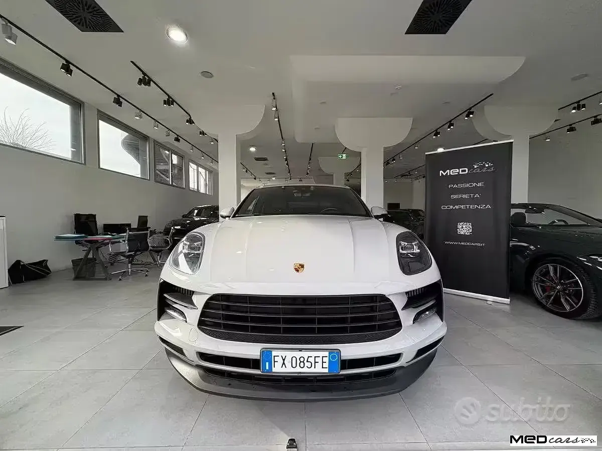 Usata Porsche Macan 354 CV (260 kW) 2019 Grigio chiaro SUV