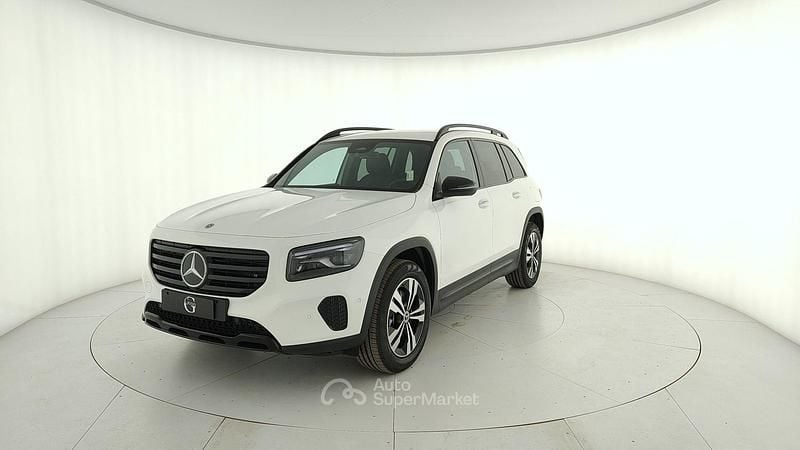 Nuova Mercedes GLB200 150 CV (110 kW) 2026 Bianco SUV