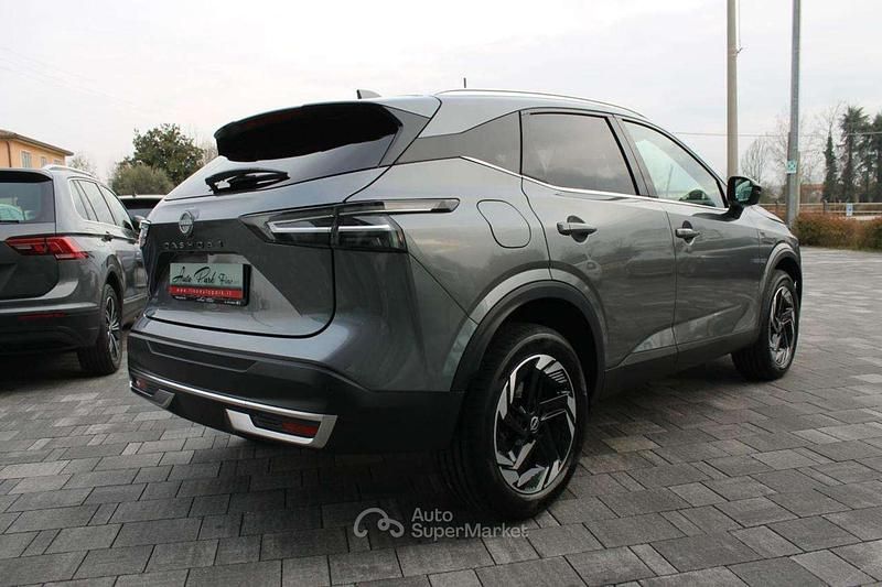 Nuova Nissan Qashqai Tekna 158 CV (116 kW) 2025 Grigio scuro SUV