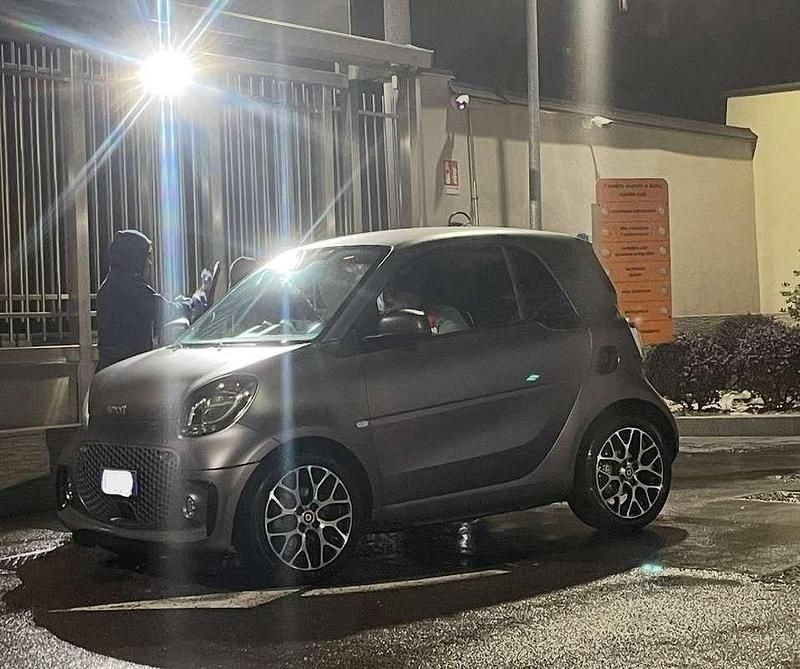 Usata 2017 Smart ForTwo Coupé Coupé | 9000 € (Buon prezzo) - Immagine 1/4