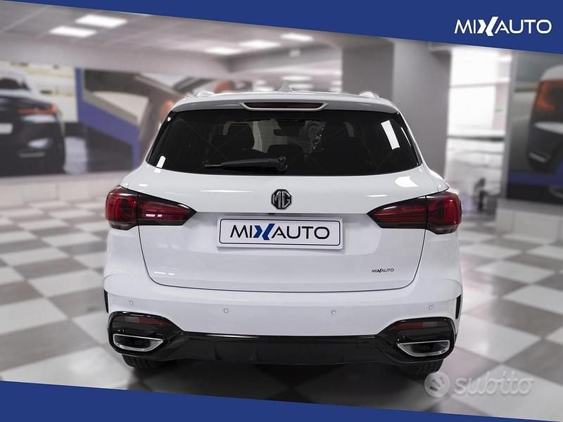Usata MG HS Comfort 162 CV (119 kW) 2024 Bianco SUV