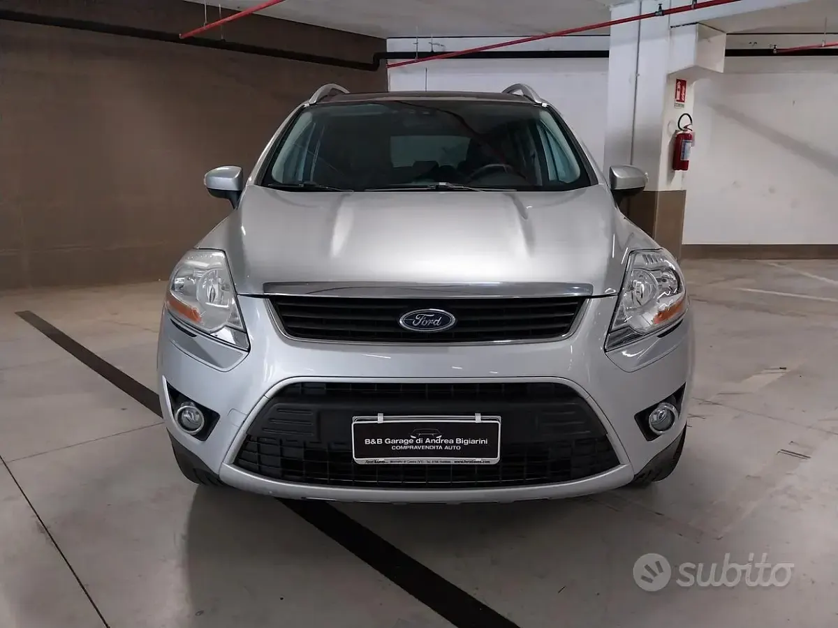Usata Ford Kuga Titanium 136 CV (100 kW) 2009 Grigio SUV