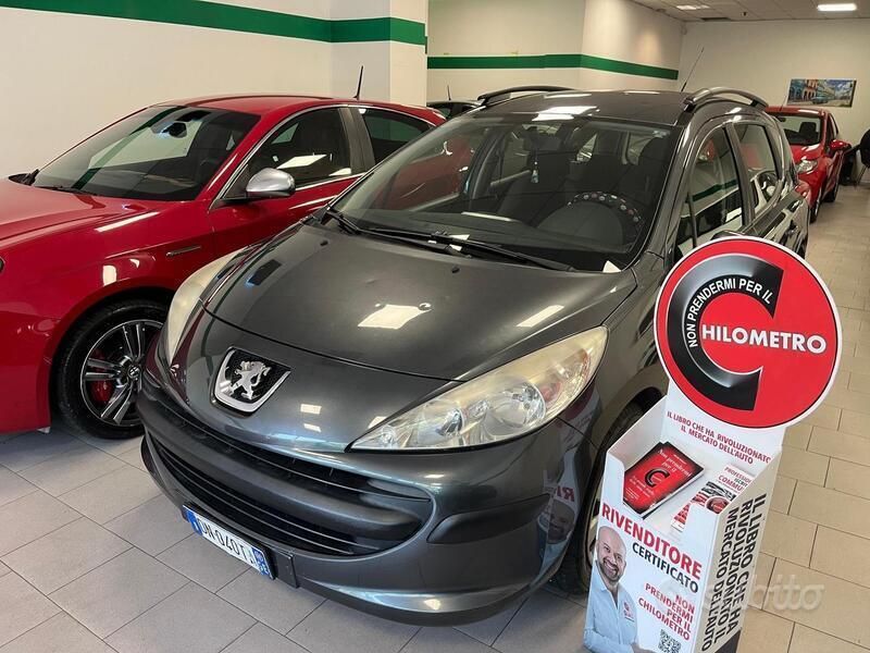 Grigio Usata 2008 Peugeot 207 Station wagon | 2999 € (Buon prezzo) - Immagine 1/4