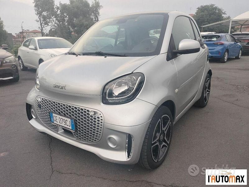 Argento Usata 2021 Smart ForTwo Electric Drive Pulse Due volumi | 11.500 € (Buon prezzo) - Immagine 1/4