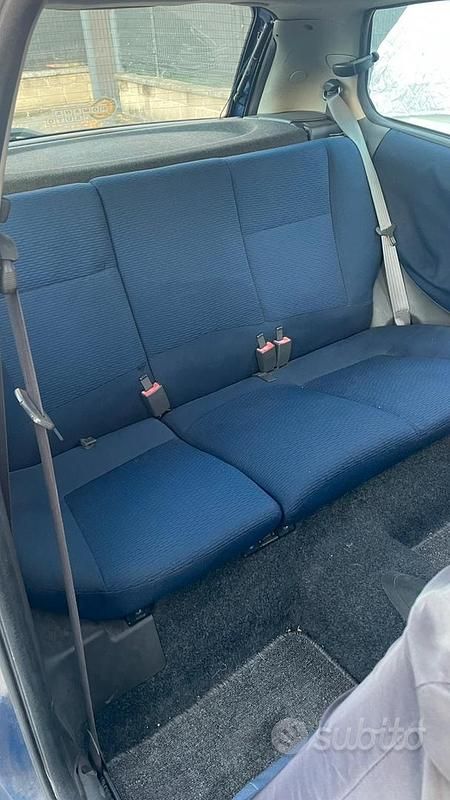 Usata Fiat Punto 60 CV (44 kW) 2000 Blu Berlina