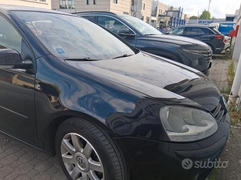 Usata VW Golf V 140 CV (102 kW) 2004 Utilitaria