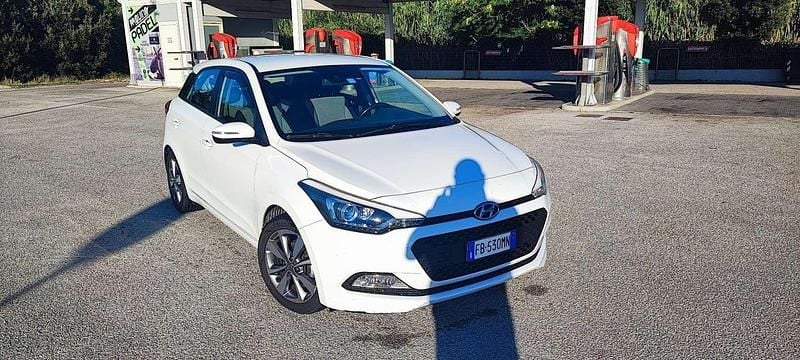 Usata Hyundai i20 83 CV (61 kW) 2016 Utilitaria