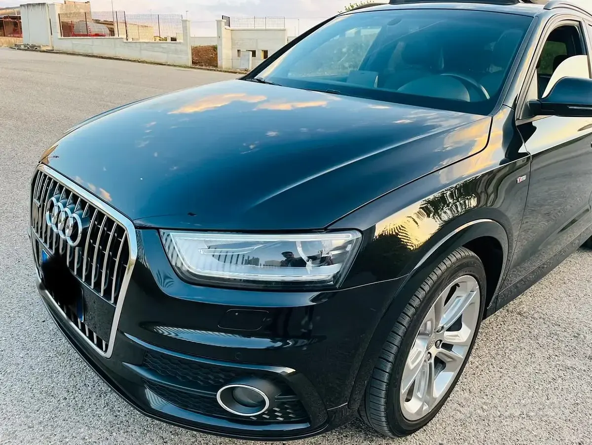 Usata Audi Q3 Advanced Plus 140 CV (102 kW) 2013 Nero SUV