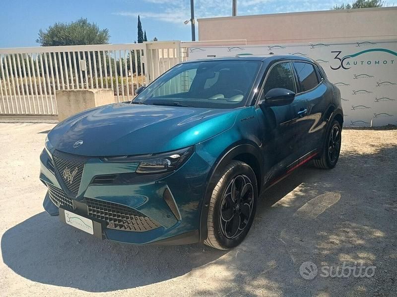 Usata Alfa Romeo Junior Edizione Speciale 136 CV (100 kW) 2025 Blu SUV