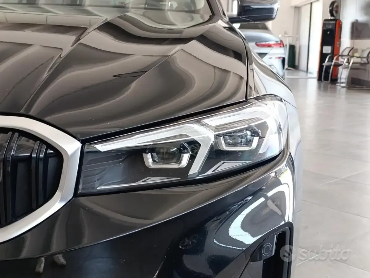 Usata BMW 318 Shadowline 150 CV (110 kW) 2023 Nero Station wagon