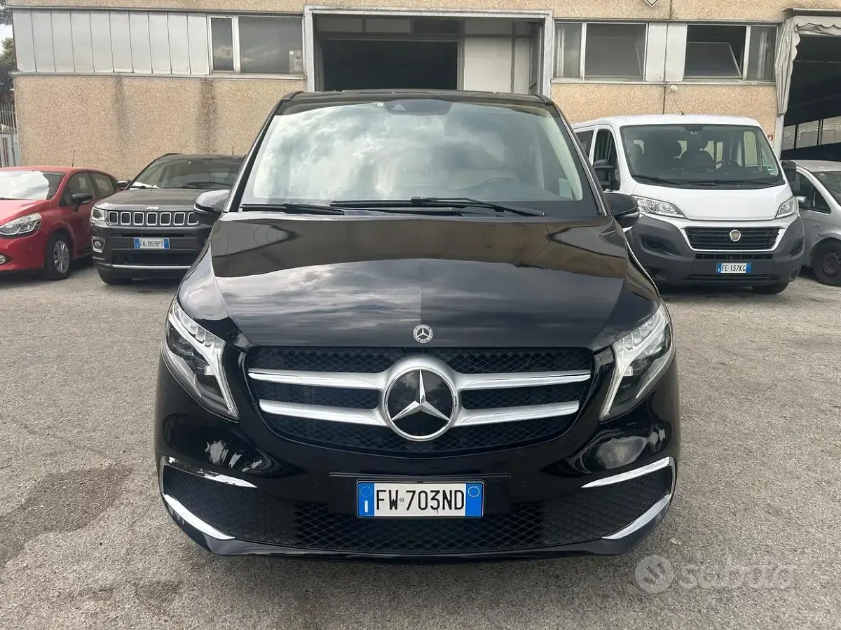Usata Mercedes V250 Premium 190 CV (139 kW) 2019 Nero Monovolume